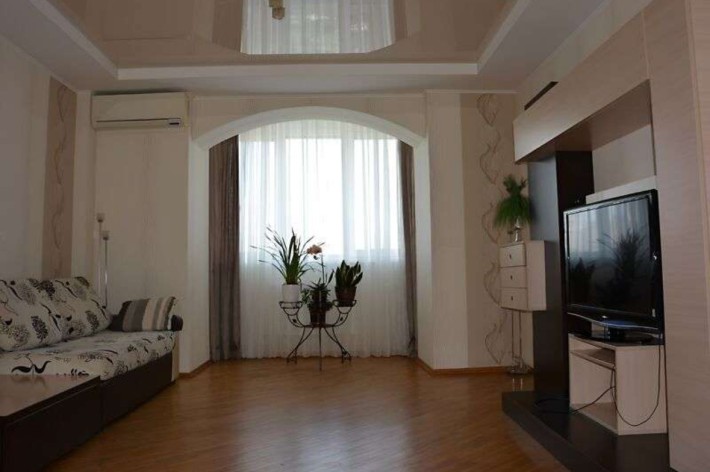 Продаж 3-к квартири вул. Самійла Кішки 9 - фото 1