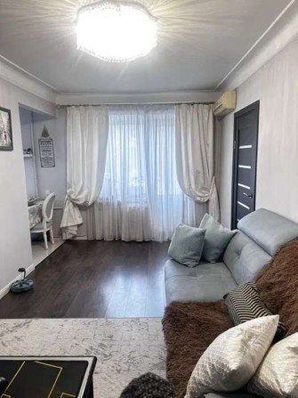 Продаж 2 к квартири, 3 поверх, бул. Миколи Міхновського, 8 (в минулому бул. Дружби народів), Печерсь - фото 1