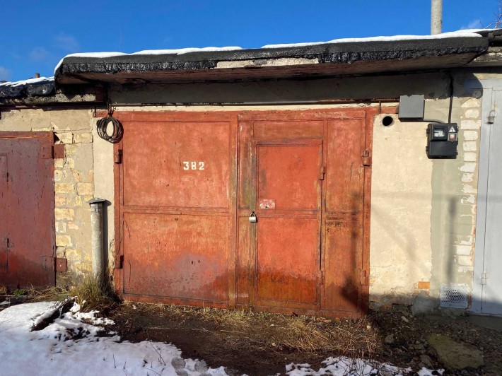 Гараж в оренду в кооперативі Темп на вул. Малинська 2 - фото 1