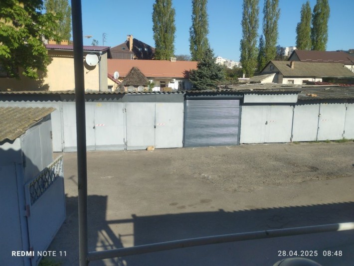 Парко місце коопративній охороняємій стоянці вул. літературна 11 - фото 1