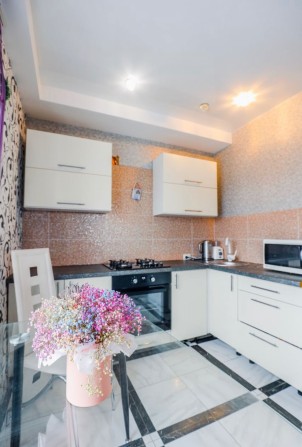 Студия 40 м2  ремонт, мебель, техника - фото 1
