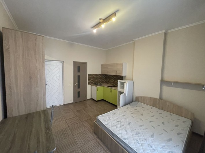 Оренда смарт в центрі Печерська, КНУКІМ, Коновальця 36Е - фото 1