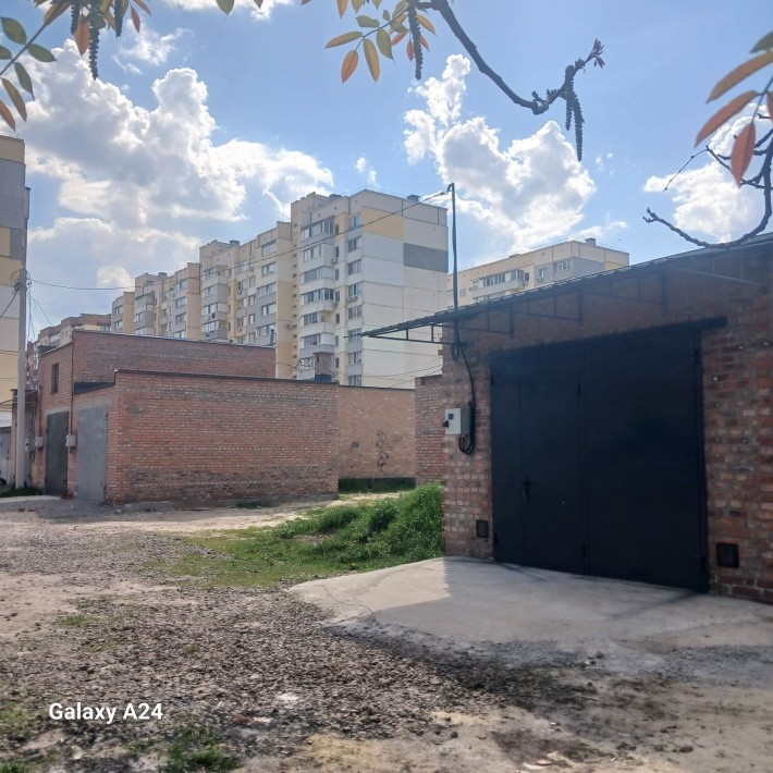 Гараж  здам в оренду на Кучеренка 20 - фото 1