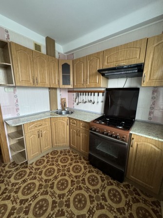 Аренда 2х ком. кв по ул. Героев 93 бригады, р-н 40 школы - 7999гр - фото 1
