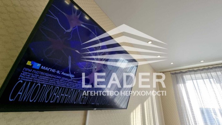 Сдам 1к.ПодольеАГВ.Евро.Світло НЕ ВИМИКАЮТЬ--КОНДИЦІОНЕР.ДВІ-Плазми! - фото 1