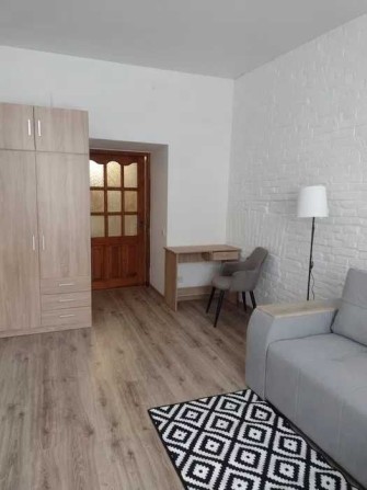 Довгострокова оренда 1 к.кв. вул. Дорошенка - фото 1