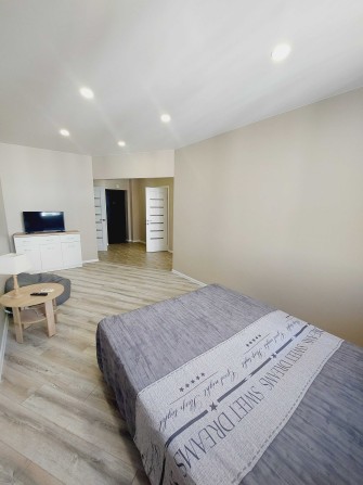 Сдам 1 комн.квартиру в ЖК Crystal Avenue, ул.Оксамитова (Бархатная) 9А - фото 1