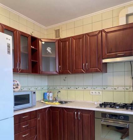 Аренда однокімнатна 46м Соборна 46 Рожевий будинок - фото 1