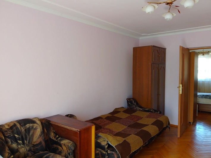Здаю в оренду 2 кім кВ. в центрі міста з індивідуальним - фото 1