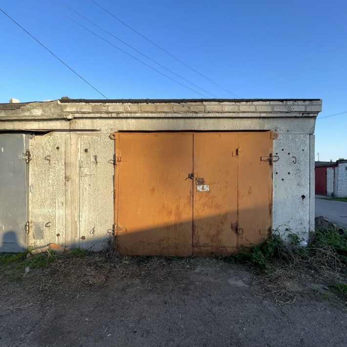 Продам. Бетонный гараж коператив моложедный - фото 1