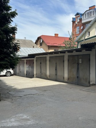 Гараж вул. Залізнична 9а - фото 1