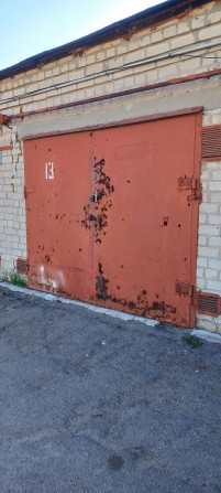 Капитальный гараж,комунаровский район (опытная станция) - фото 1