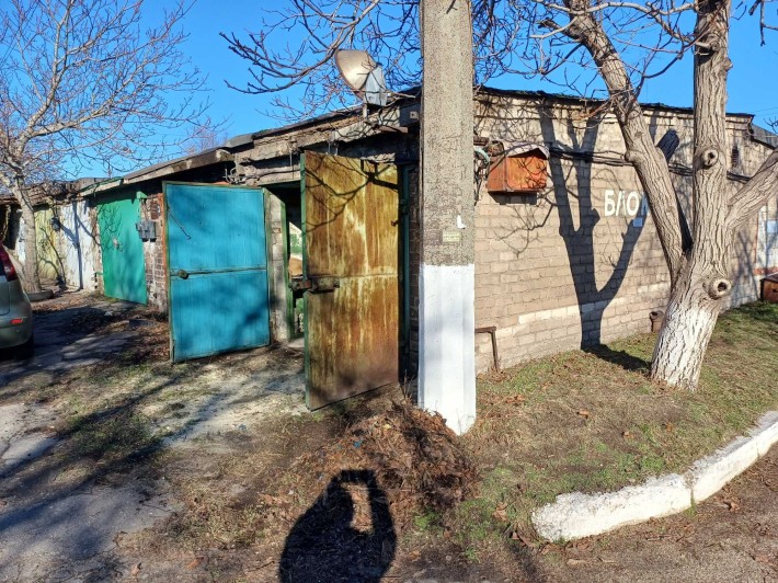 Капитальный гараж с арендатором в центре Антенная 16 - фото 1