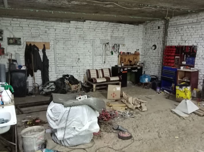 Терміново Продам два спарених гаража,приватизовані ,цегляні,ГБК 16 - фото 1
