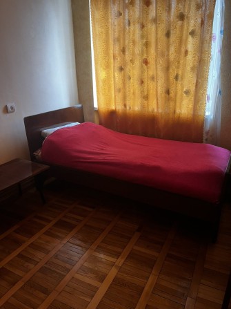 Підселення хлопця у непрохідну кімнату. 3330 грн. ІФ,вул Коновальця 46 - фото 1