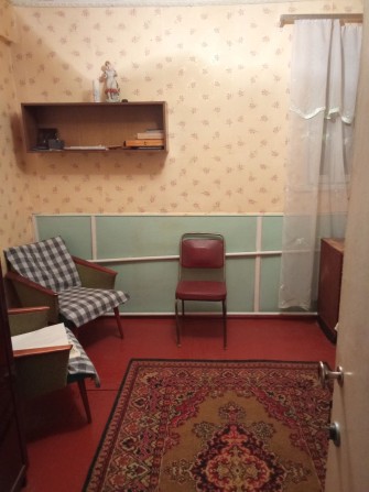 Сдаю комнату в частном доме - фото 1