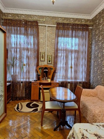Сдам СВОЮ комнату в коммуне, район НОВОГО РЫНКА - фото 1