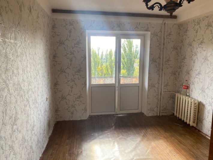 Здається кімната в трьохкімнатній квартирі - фото 1