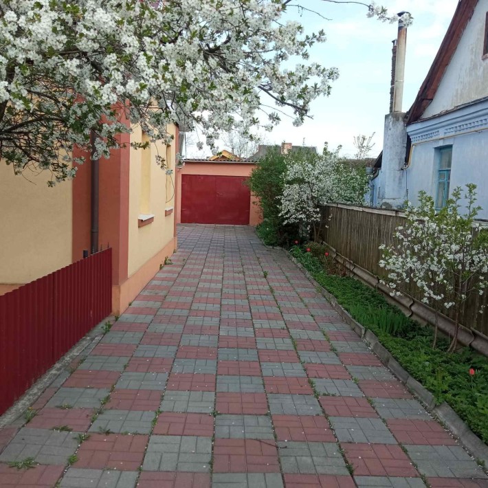 Оренда Будинку  по вул. Сангушко. м.Славута. - фото 1