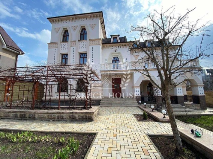 Аренда элитного дома Печерск, Дружбы Народов, ул. Лубенская - фото 1