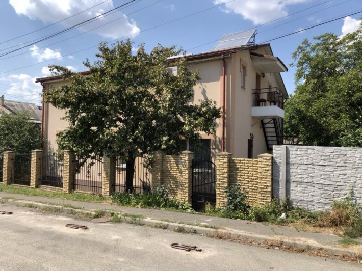 Оренда незалежного поверху приватного будинку, Севастопольська площа - фото 1