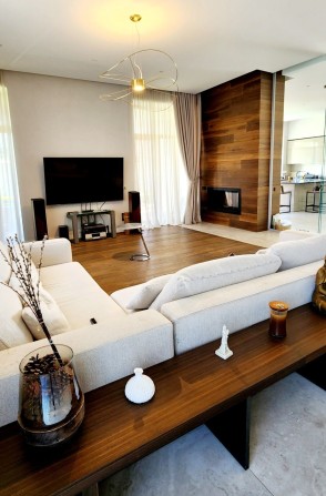 Аренда ДОМА в Совиньоне, 550м², бассейн, гараж - фото 1