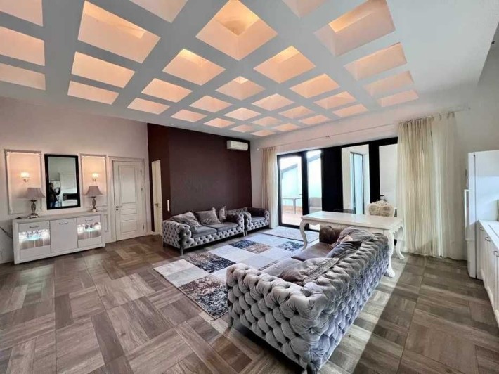 Сучасний 4-5к. будинок, поряд з центром міста, Солом'янський район - фото 1