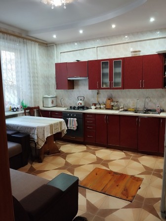 Сдам дом Мясоедовская 3 к 100 м + мансарда 2 к , ремонт, подвал есть - фото 1