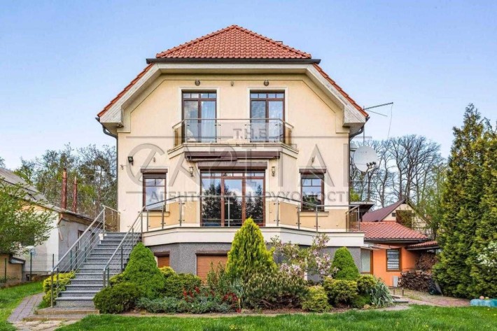 Аренда дома 320m² Виноградарь пер.Кобзарский Будинок оренда - фото 1