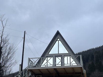 Здається А-фрейм Татарів