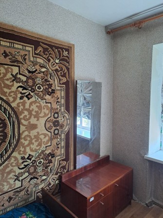 Продам приватизированную комнату в центре - фото 1