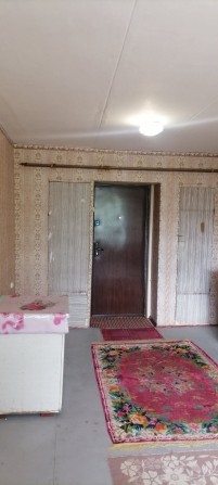 Продам малосімейку Крюков, перша  зупинка за мостом. - фото 1