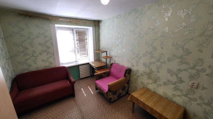 Кімнатна в гуртожитку. Браїлки. 10 500$ ТОРГ! - фото 1