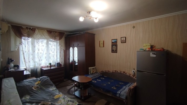 Половки, кімната в гуртожитку на середньому поверсі - фото 1