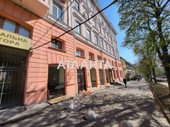 Продам. 3 комнаты на ул.  Ришельевской, Центр - фото 1