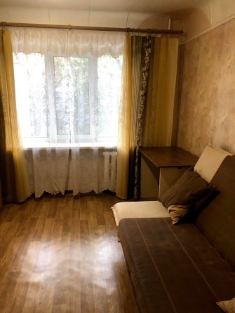 Продам гостинку 2/5 , метро Армейская, ул.Ощепкова 8/2 - фото 1