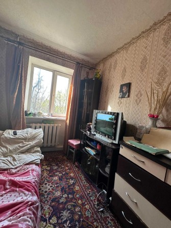 Продам 2-х кімнатну гостинку, 10 хвилин від метро Індустріальна - фото 1