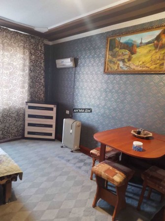 Продається гарна , затишна кімнатна - фото 1