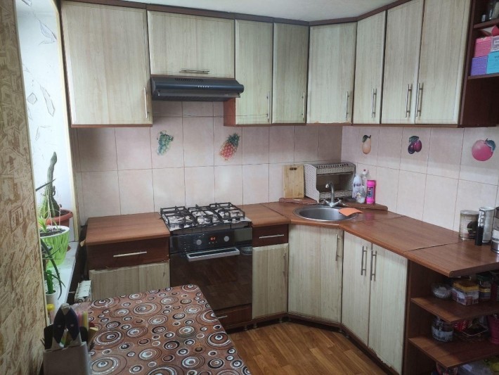Продам 1к ул. Ватутина д-91 - фото 1
