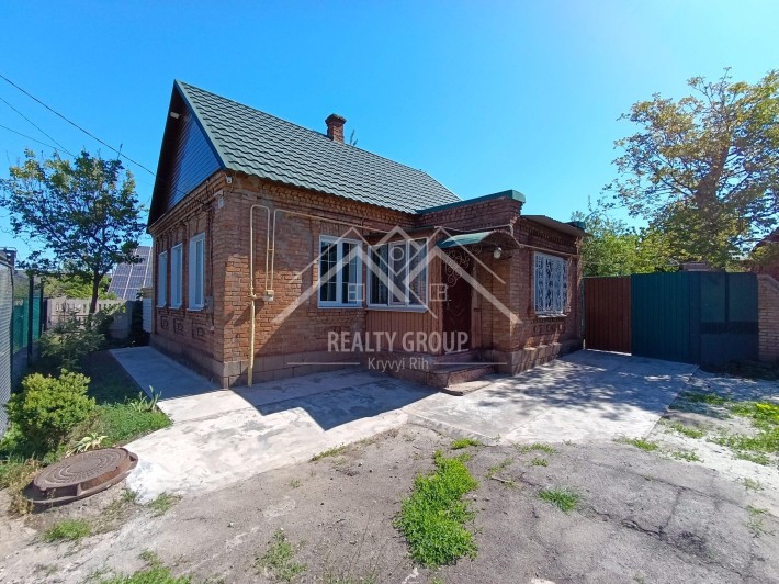 Продаж будинку з меблями та технікою у ЦМ районі по вул. Шопена - фото 1