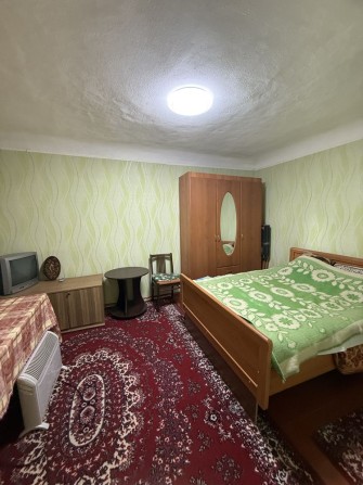 Продам 2-ком кв центр города ул Дзержинского - фото 1