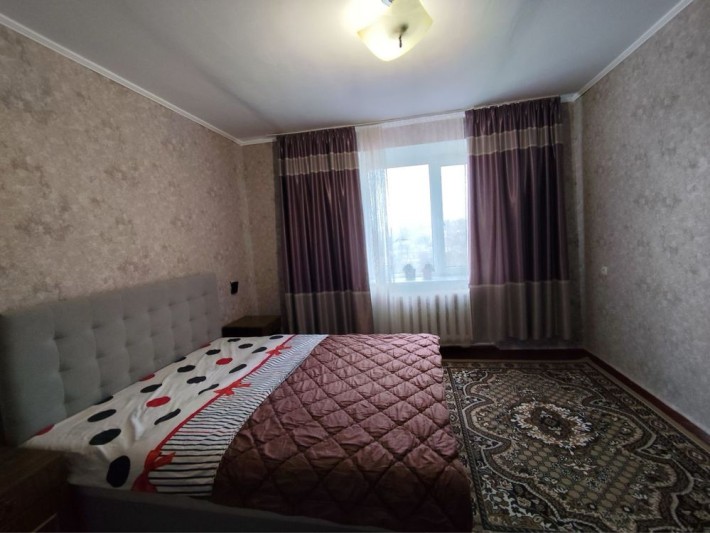 Продам 2-х кімнатну квартиру в центрі - фото 1