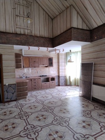 продам 2-х ком.квартиру (студия) центр - фото 1