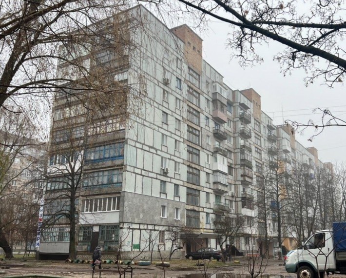 Продам 3 кім.кв. в центрі міста - фото 1