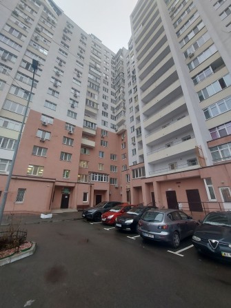 Велика двокімнатна квартира в жк" Княжа  Гора" - фото 1