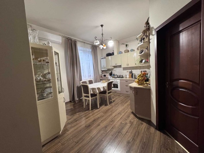 Продаж 3 кім. квартири 73 кв.м., вул. Грушевського, м.Дрогобич - фото 1