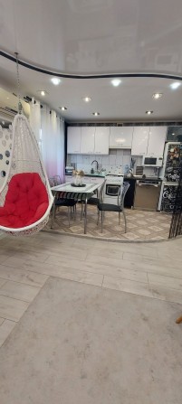 Продам 3- х комн. кв. с ремонтом и автономным отоплением - фото 1
