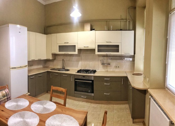 Продається квартира в центрі Дрогобича - фото 1