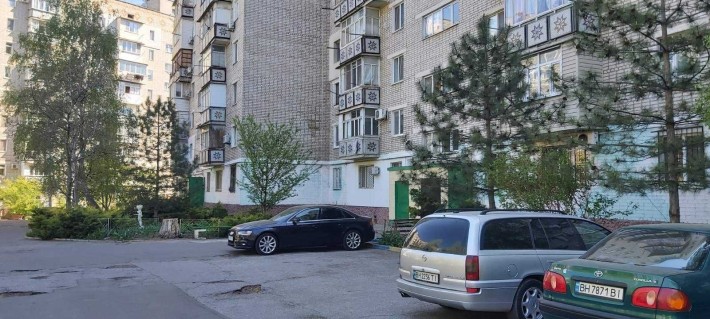 Продам 2 кім двохсторонню в середині кварталу - фото 1