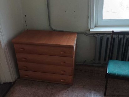 2 кімнатну квартиру центр міста Канів є ділянка землі,ціна знижена